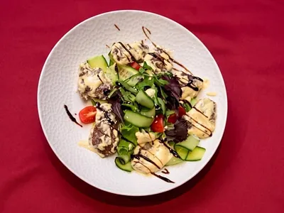 Теплий салат куриный печень